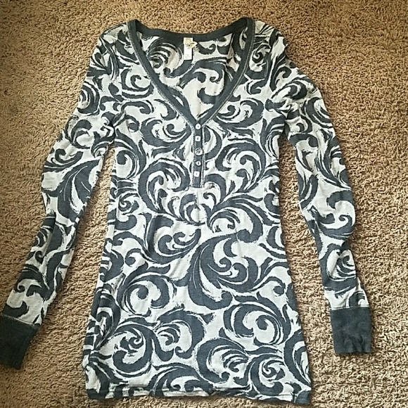 BKE Tops - Sheer BKE Long Sleeved Top